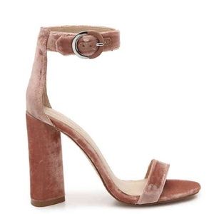 RARE NEW Kendall and Kylie Jenner giselle velvet ankle strappy Block heels 10